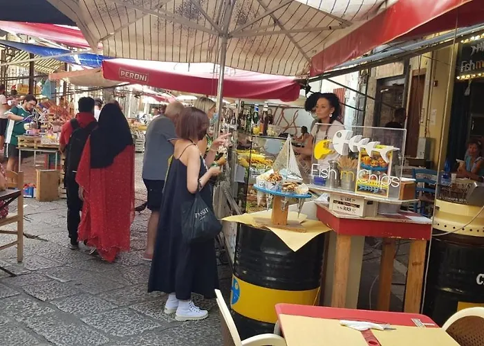 Loft Mercede Al Capo Палермо